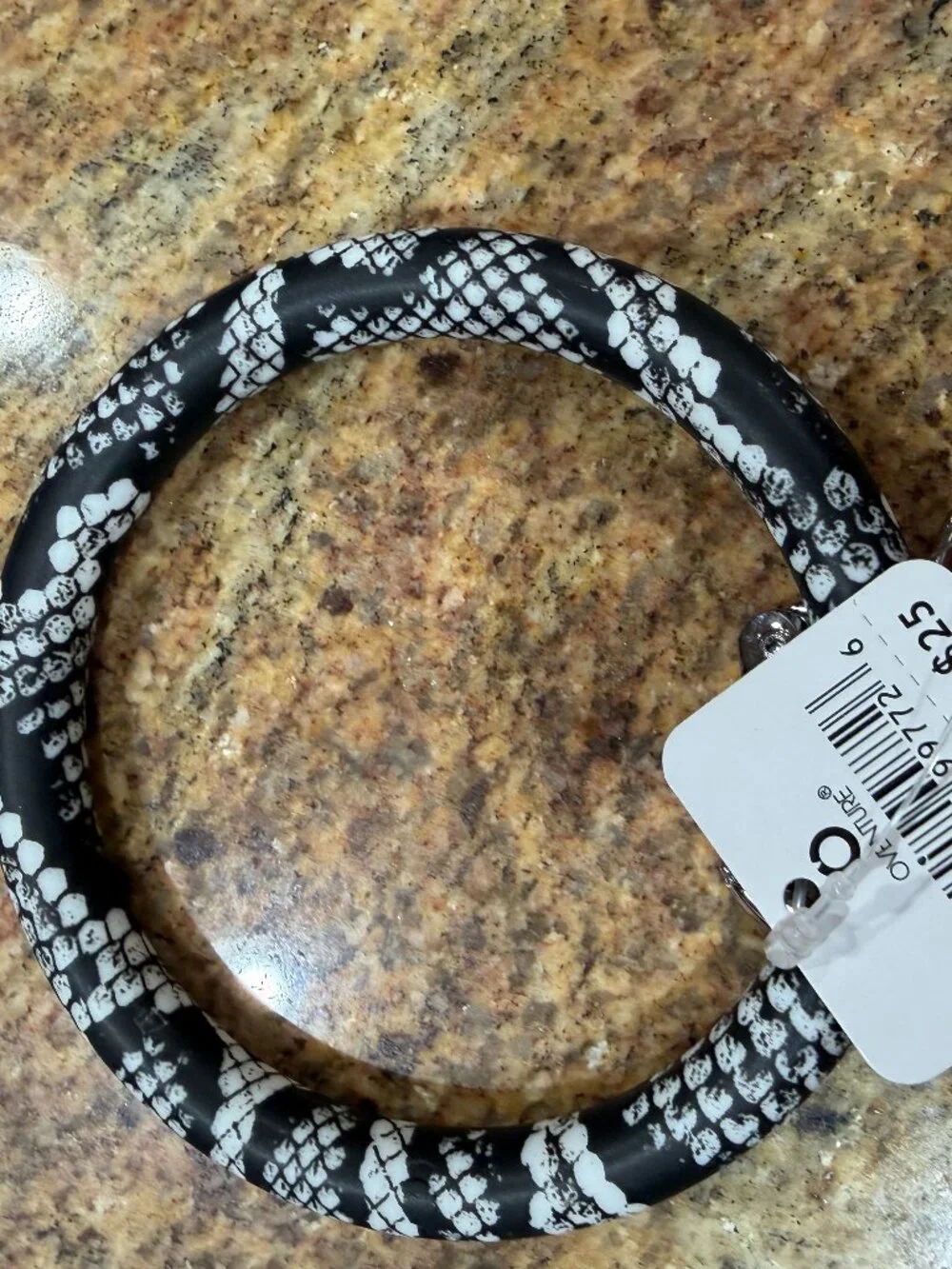 NWT Silicone Animal O Rings Snakeskin Pattern Great for Moms and College NEW